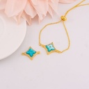 Enlace de trebol con madre perla en micropave