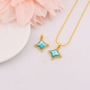 Dije de trebol con madre perla en micropave