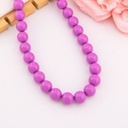 Collar bola chicle purpura en concha nacar baño 18k