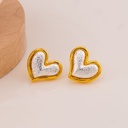 Aretes stud de corazon doble tono baño 18k