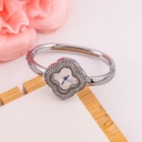 Reloj vintage de trebol estilo brazalete en acero inoxidable