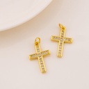 Dije religioso de cruz en micropave