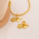 Charm religioso triple baño 18k