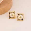 Aretes stud de marca baño 18k